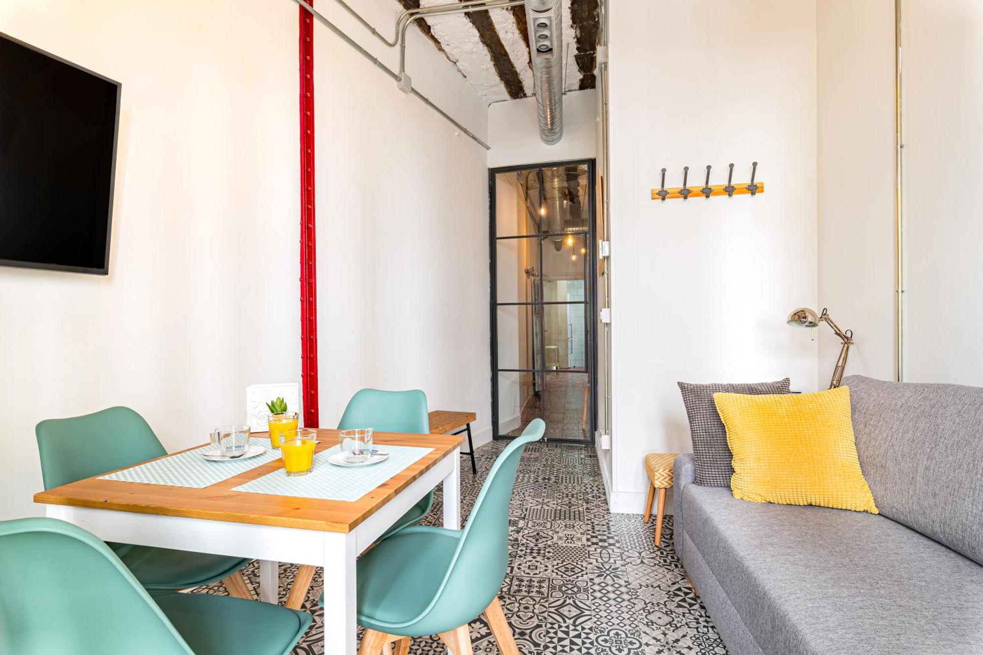 Vintage Apartment Near Puerta Del Sol Madrid Ngoại thất bức ảnh