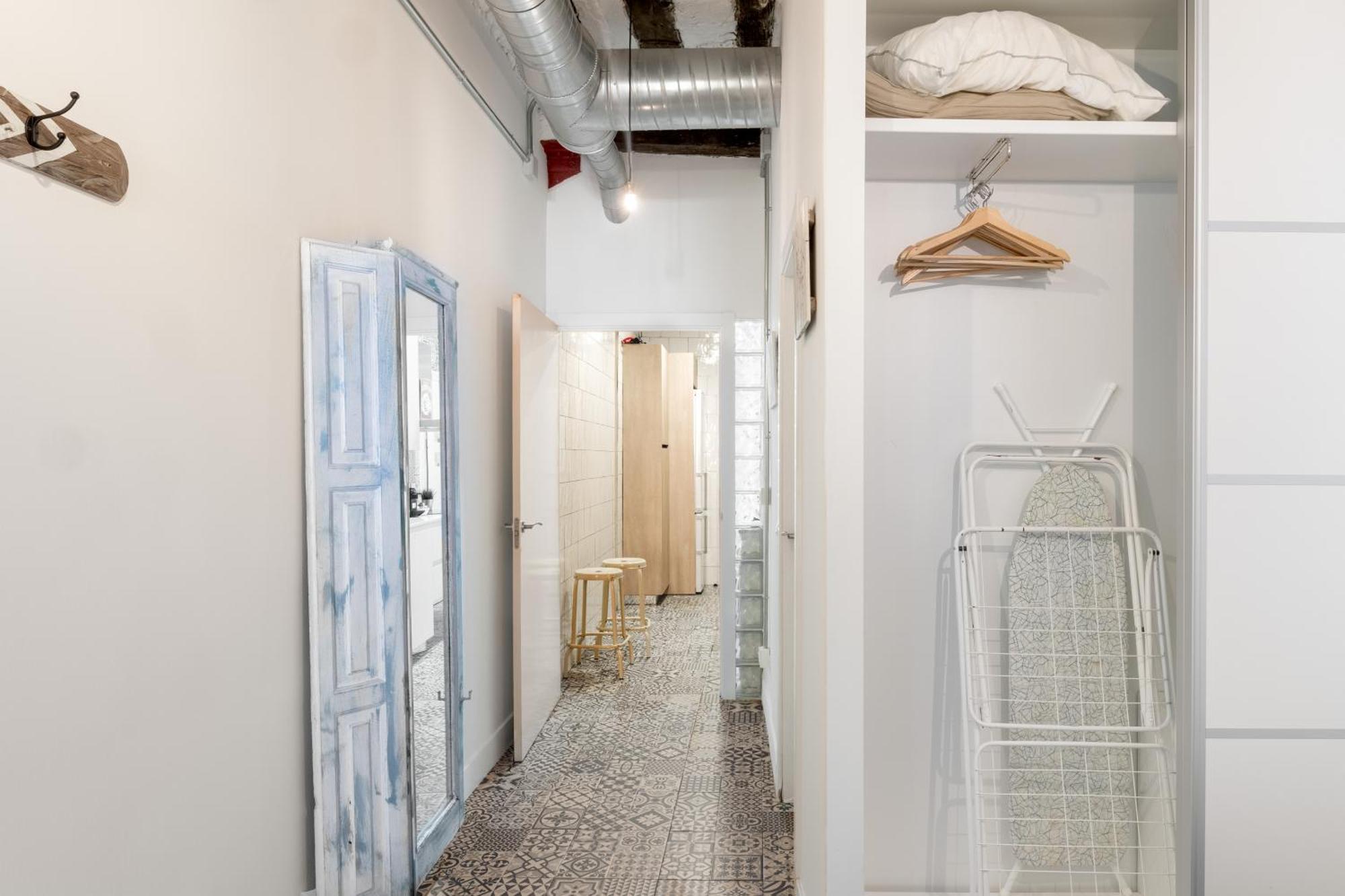Vintage Apartment Near Puerta Del Sol Madrid Ngoại thất bức ảnh