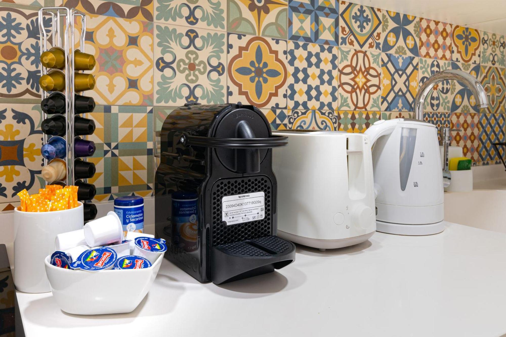Vintage Apartment Near Puerta Del Sol Madrid Ngoại thất bức ảnh